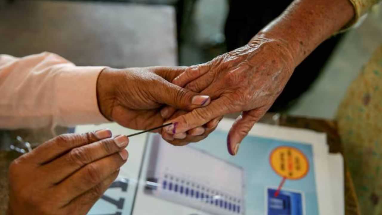 ১৩ খন ৰাজ্যৰ ৮৯টা সমষ্টিত কাইলৈ দ্বিতীয় পৰ্যায়ৰ ভোটগ্ৰহণ