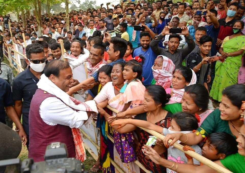 নিৰ্বাচনী প্ৰচাৰ চলাই প্ৰতিটো বিৰোধী দলক কটাক্ষ কৰে মুখ্যমন্ত্ৰী হিমন্ত বিশ্ব শৰ্মাই।