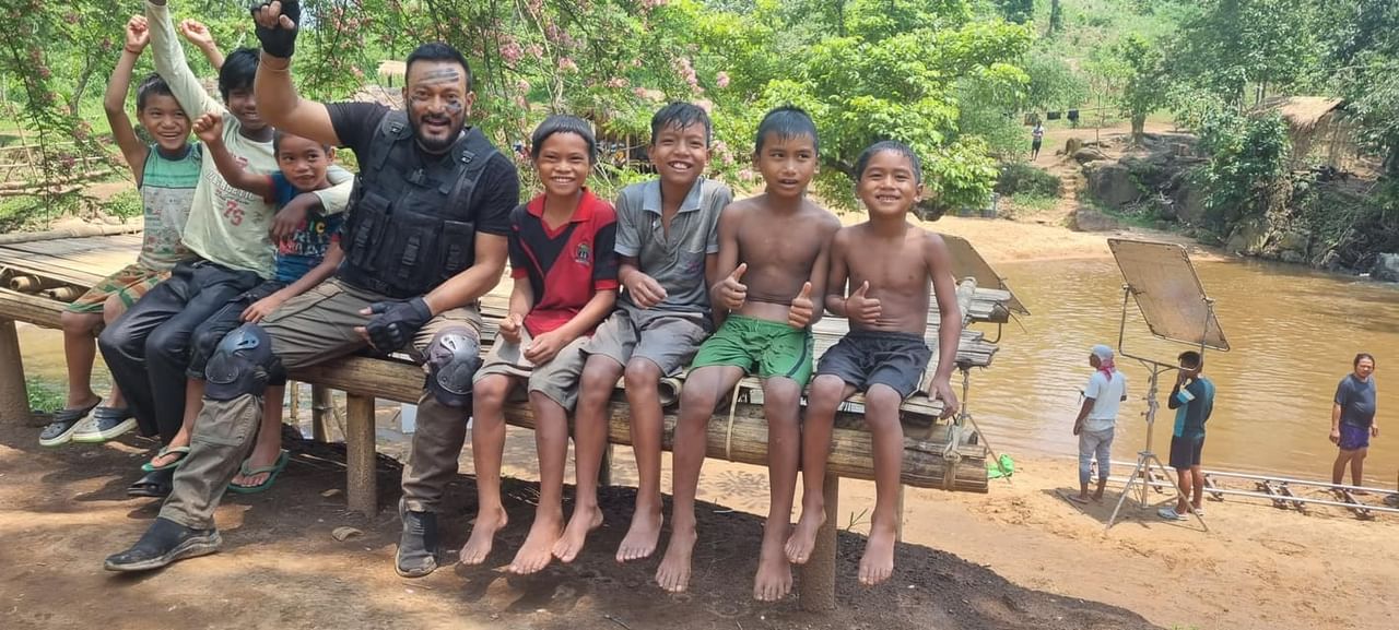'অগ্নিবাণ’ত যতীন বৰাক এক নতুন ৰূপত দেখিবলৈ পাব দৰ্শকে। যুৱ পৰিচালক মৃণ্ময় অৰুণ শইকীয়াৰ পৰিচালনাৰে নিৰ্মাণ হ’ব ছবিখন।