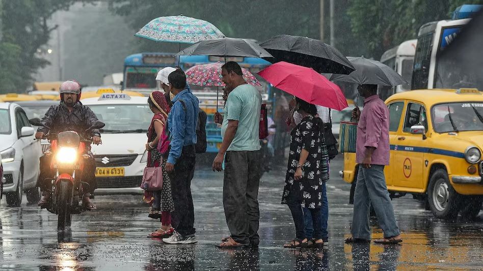 কামৰূপ(মহানগৰ), দৰং, দক্ষিণ শালমৰা, ধুবুৰী, বঙাইগাঁও, গোৱালপাৰা, বৰপেটা, কোকৰাঝাৰ, চিৰাং, বাক্সা, শোণিতপুৰ, নগাঁও, মৰিগাঁও, ডিমা হাচাও, কাছাৰ, হাইলাকান্দিত জিলাত বতৰ বিজ্ঞান বিভাগে জাৰি কৰিছে Yellow Alert।