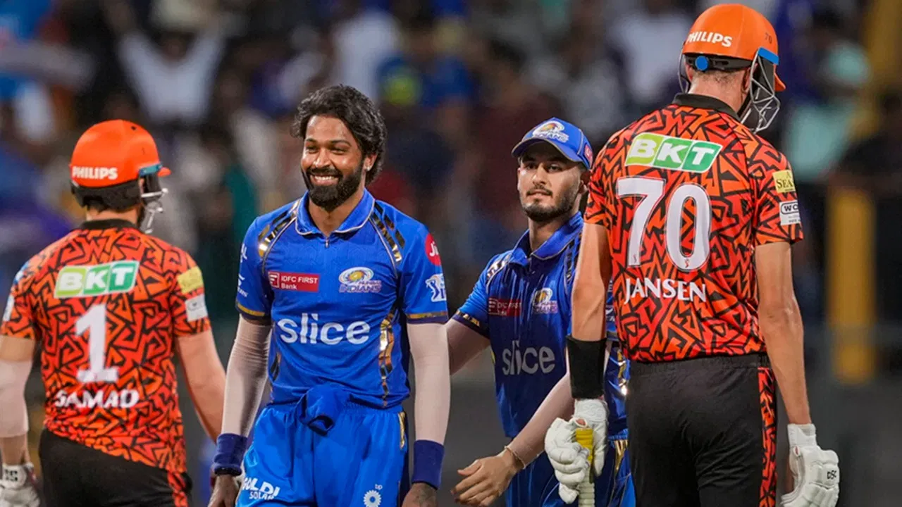 ইয়াৰ মাজতেই হাৰ্দিক পাণ্ডিয়াক লৈ বিচিচিআইৰ সচিব জয় শ্বাহে ডাঙৰ বিবৃতি দিছে। জয় শ্বাহে কয় যে হাৰ্দিক পাণ্ডিয়াই এতিয়া ঘৰুৱা ক্ৰিকেট খেলিব। এই বিষয়টো তেওঁৰ সৈতে আলোচনা কৰা হৈছে আৰু তেওঁ ঘৰুৱা ক্ৰিকেট খেলিবলৈ সন্মত হৈছে।