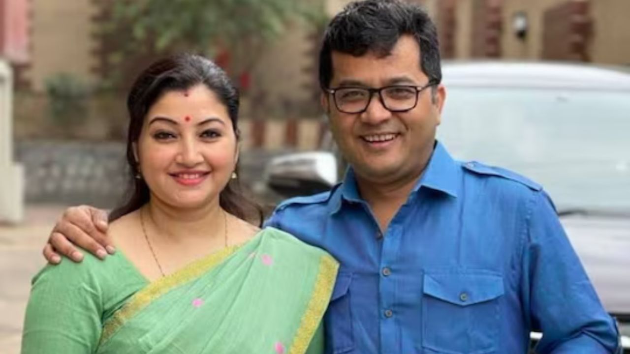 আজি গায়ত্ৰী মহন্ত আৰু পবিত্ৰ মাৰ্ঘেৰিটাৰ বিবাহ বাৰ্ষিকী, কি কৰিলে বিশেষ দিনটোত?