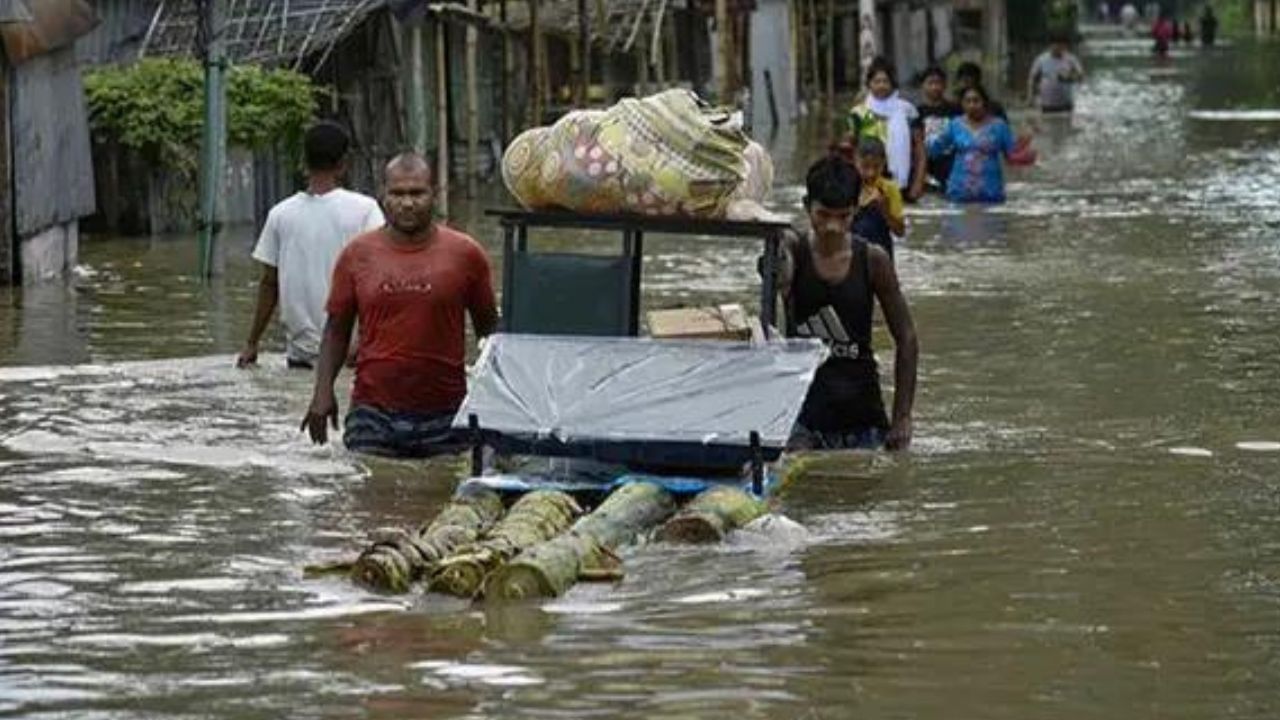 বানপানীঃ অসমৰ ১৯ খন জিলাৰ প্ৰায় ২ লাখ ৯৬ হাজাৰ লোক প্ৰভাৱিত