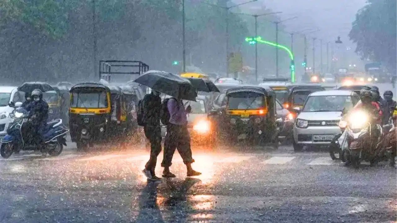 আকৌ আহিব বৰষুণ..., বতৰ বিজ্ঞান কেন্দ্ৰই জাৰি কৰিলে সতৰ্কবাণী, ১০ খন ৰাজ্যৰ বতৰ জানি লওক
