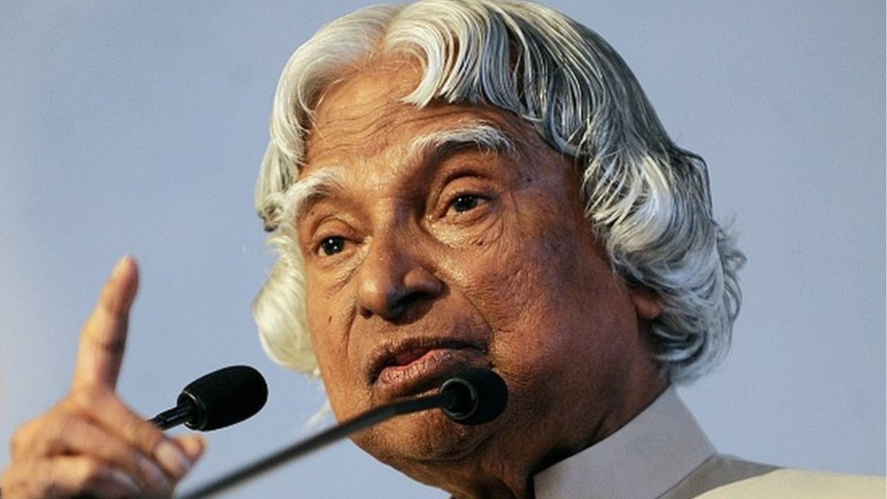 “প্ৰথম জয়ৰ পিছত জিৰণি ল’ব নালাগে । কাৰণ দ্বিতীয়টোত বিফল হ’লে, আপোনাৰ প্ৰথম জয় কেৱল ভাগ্য বুলি ক’বলৈ অধিক লোকে অপেক্ষা কৰি থাকে।”