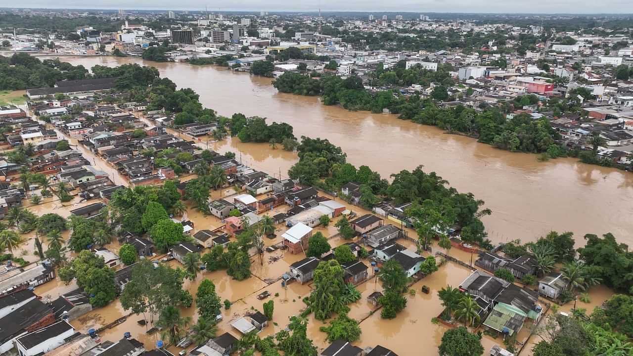 Flood causes effects and prevention : বান বিভীষিকা! ইয়াৰ কাৰণ, প্ৰভাৱ আৰু প্ৰতিৰোধৰ উপায়