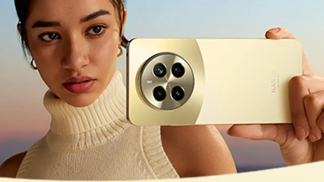 realme NARZO 70 Pro: Realme ৰ এই স্মাৰ্টফোনটোৰ কেমেৰাৰ মানদণ্ডৰ উন্নত, Amazon এ ইয়াৰ ওপৰত ২৮ শতাংশ ৰেহাই দিছে। ১৭,৯৯৮ টকাত কিনিব পাৰিব।