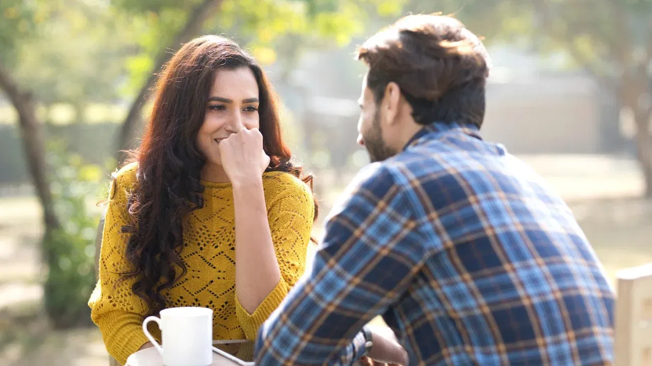 সম্পৰ্কত আনিব বিভেদ, আজিয়েই সলনি কৰক এই অভ্যাস… সম্পৰ্কত আনিব বিভেদ, আজিয়েই সলনি কৰক এই অভ্যাস…