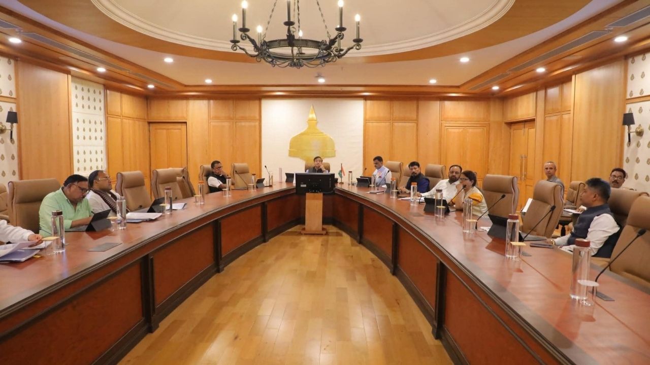 সংৰক্ষণ কৰা হ’ব ৰাজ্যৰ নগৰ-চহৰৰ জলাশয়: কৃত্রিম বান প্ৰতিৰোধৰ বাবে আহিব নতুন আইন! সংৰক্ষণ কৰা হ’ব ৰাজ্যৰ নগৰ-চহৰৰ জলাশয়: কৃত্রিম বান প্ৰতিৰোধৰ বাবে আহিব নতুন আইন!