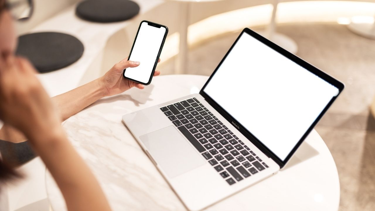 যদি নেটৱৰ্ক অতি দুৰ্বল হয়, তেন্তে অন্য নেটৱৰ্কলৈ সলনি কৰক। উদাহৰণস্বৰূপে LTE ৰ পৰা 3G বা WiFi নেটৱৰ্কলৈ সলনি কৰিব পাৰে ।