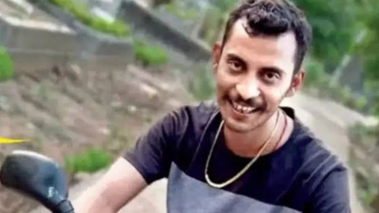 যদি দোষ কৰিছে, শাস্তি পাব লাগেঃ মন্তব্য কলকাতা কাণ্ডৰ অভিযুক্ত সঞ্জয়ৰ ভগ্নীৰ যদি দোষ কৰিছে, শাস্তি পাব লাগেঃ মন্তব্য কলকাতা কাণ্ডৰ অভিযুক্ত সঞ্জয়ৰ ভগ্নীৰ