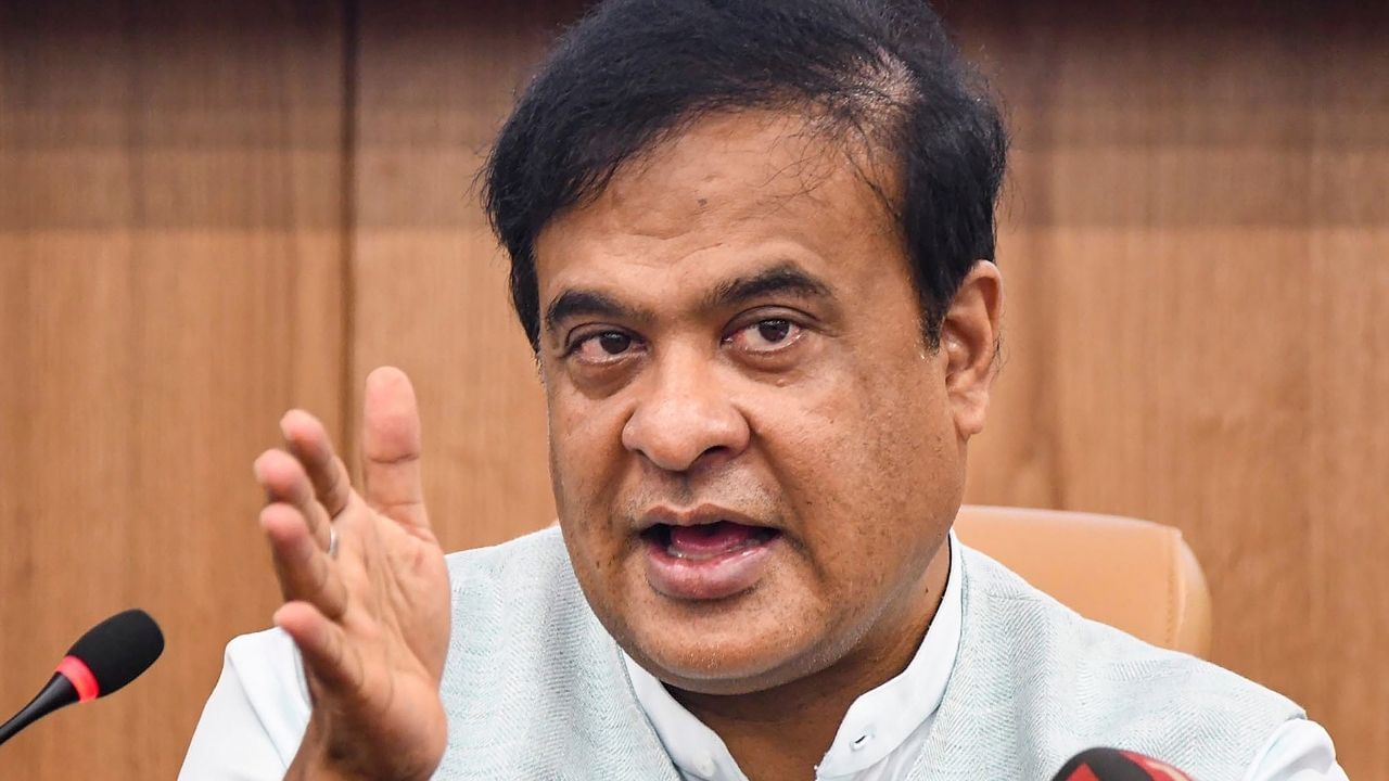 অসমৰ ভৱিষ্যৎ সংকটত, মুছলমানৰ সংখ্যা বৃদ্ধি পাই ১২-১৩ খন জিলাত হিন্দু হৈ পৰিছে সংখ্যালঘুঃ হিমন্ত অসমৰ ভৱিষ্যৎ সংকটত, মুছলমানৰ সংখ্যা বৃদ্ধি পাই ১২-১৩ খন জিলাত হিন্দু হৈ পৰিছে সংখ্যালঘুঃ হিমন্ত