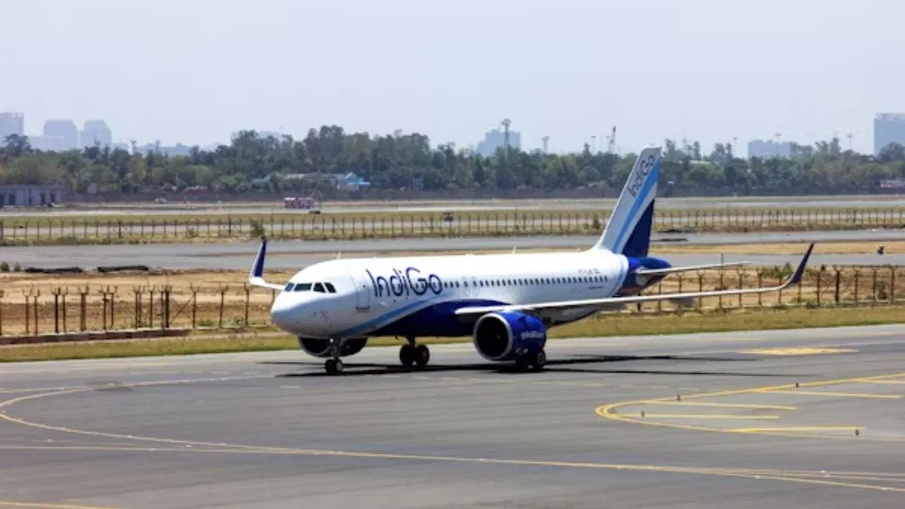 পৃথিৱীৰ আটাইতকৈ বেয়া বিমান সংস্থা হৈছে Indigo! খেলিমেলি ক’ত জানক পৃথিৱীৰ আটাইতকৈ বেয়া বিমান সংস্থা হৈছে Indigo! খেলিমেলি ক’ত জানক