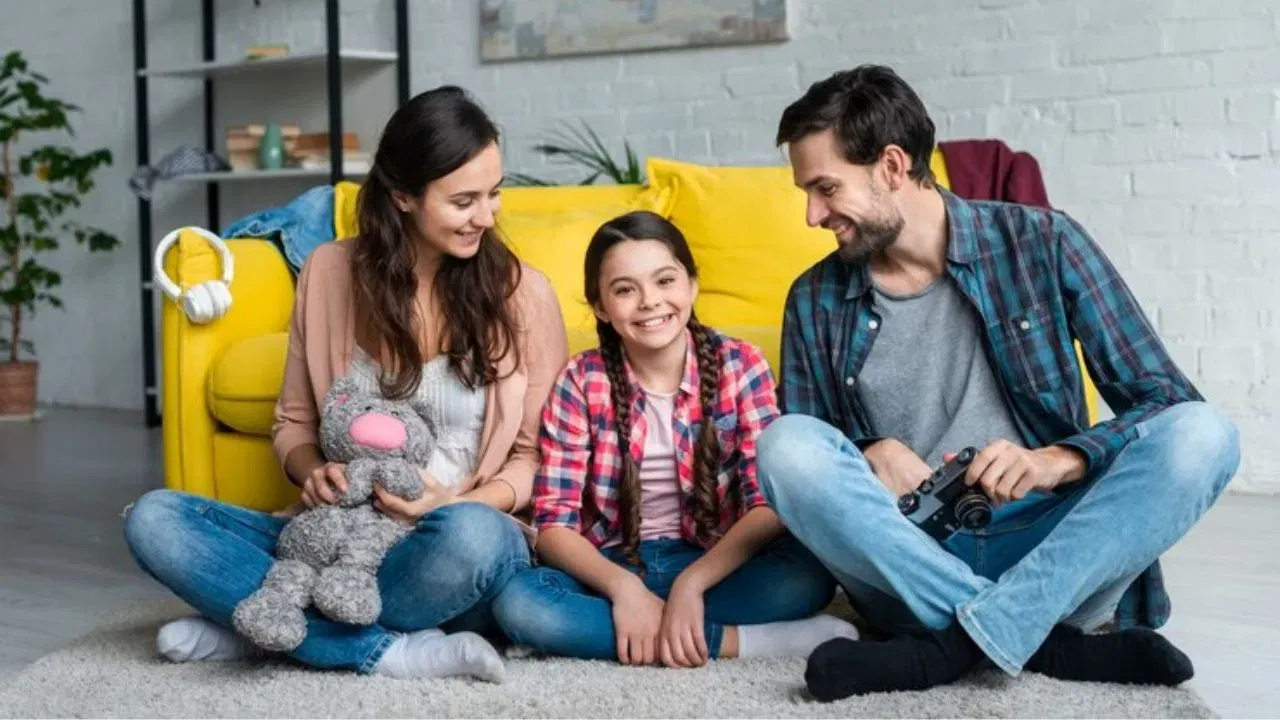 Parenting Tips: ১৩-১৪ বছৰীয়া সন্তানক শিকাওক এইবোৰ কথা, সুৰক্ষিত হ’ব ভৱিষ্যৎ Parenting Tips: ১৩-১৪ বছৰীয়া সন্তানক শিকাওক এইবোৰ কথা, সুৰক্ষিত হ’ব ভৱিষ্যৎ