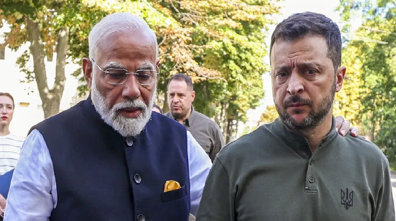 মানৱ সেৱাৰ পৰা ঔষধলৈ… ! ভাৰত আৰু ইউক্ৰেইনৰ মাজত স্বাক্ষৰিত হ’ল ৪খন বুজাবুজি চুক্তি মানৱ সেৱাৰ পৰা ঔষধলৈ… ! ভাৰত আৰু ইউক্ৰেইনৰ মাজত স্বাক্ষৰিত হ’ল ৪খন বুজাবুজি চুক্তি