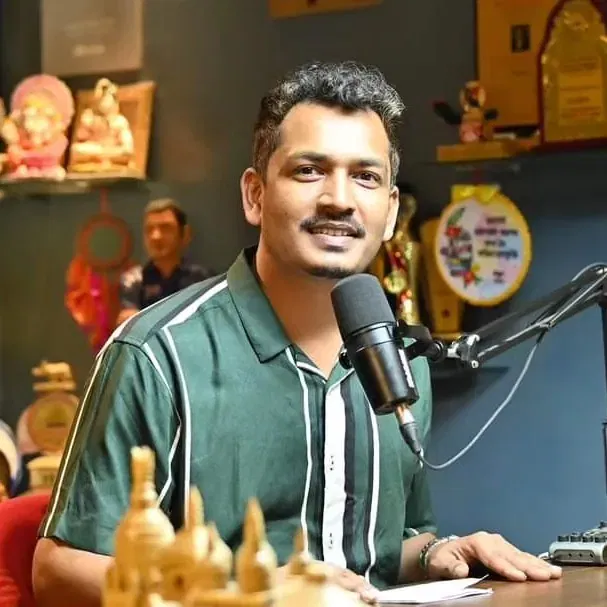 বিশাল - চুমীৰ বিৰুদ্ধে ৰুজু হৈ থকা গোচৰ সংক্ৰান্তত সোধাপোছা কৰিব সাংবাদিকগৰাকীক