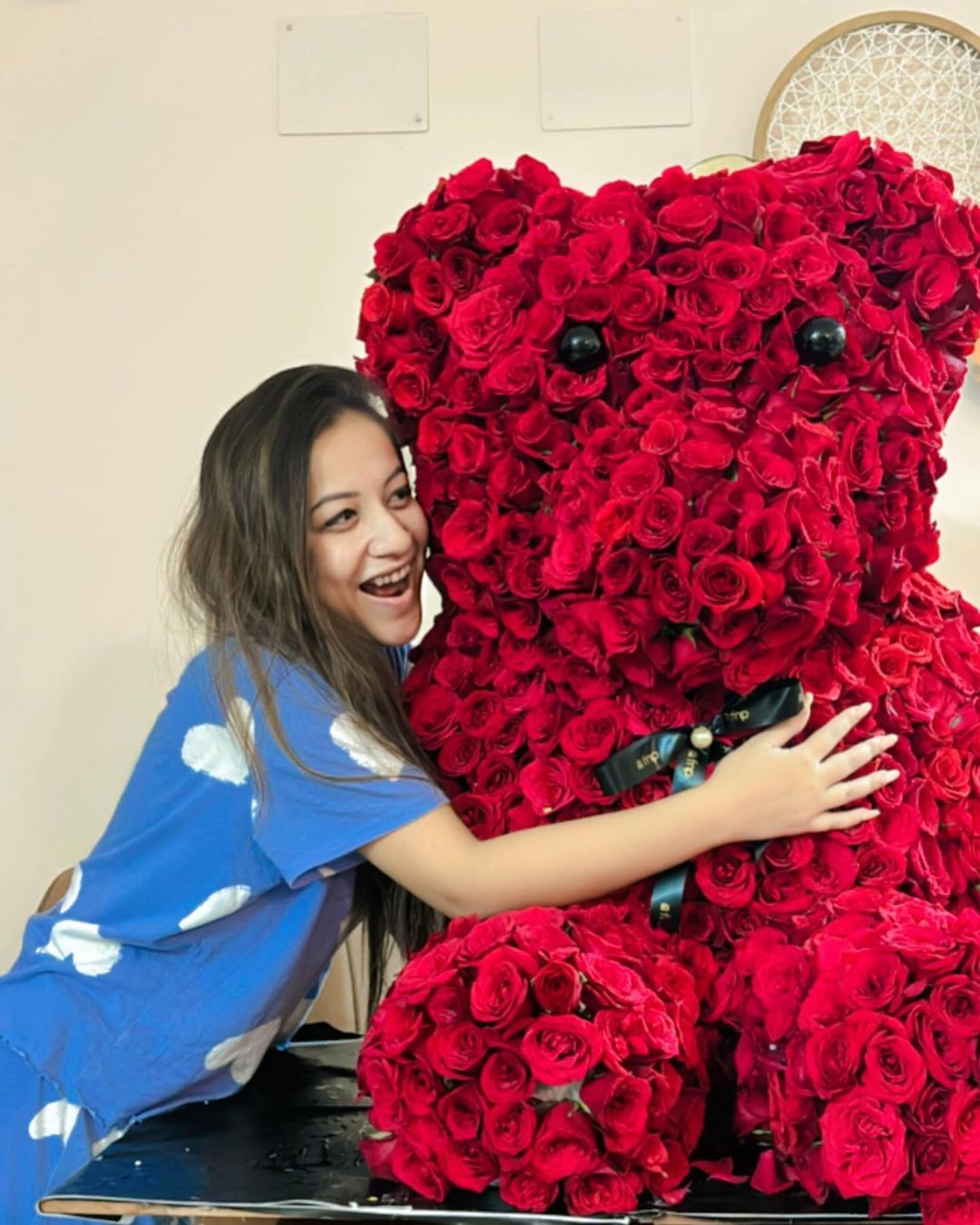 অনলাইন ট্ৰেডিঙৰ নামত প্ৰৱঞ্চনা কৰি বিশাল আৰু চুমিয়ে এক বিশাল সাম্ৰাজ্যৰ অধিকাৰী হৈছিল।