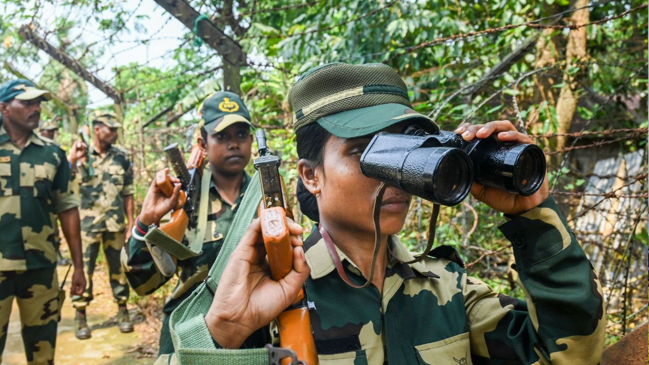 পুনৰ অনুপ্ৰৱেশৰ চেষ্টা পাঁচ বাংলাদেশীৰ, আটক কৰি বিতাৰিত কৰিলে অসম আৰক্ষীয়ে পুনৰ অনুপ্ৰৱেশৰ চেষ্টা পাঁচ বাংলাদেশীৰ, আটক কৰি বিতাৰিত কৰিলে অসম আৰক্ষীয়ে