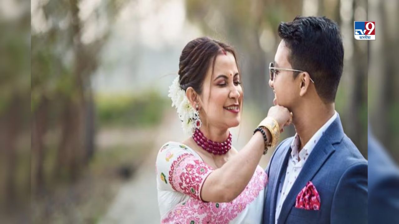 আজি জনপ্ৰিয় অভিনেত্ৰী বৰষা ৰাণী বিষয়াৰ জন্মদিন, বিশেষ দিনটোত স্বামী ভাস্কৰে ক’লে এইদৰে… আজি জনপ্ৰিয় অভিনেত্ৰী বৰষা ৰাণী বিষয়াৰ জন্মদিন, বিশেষ দিনটোত স্বামী ভাস্কৰে ক’লে এইদৰে…