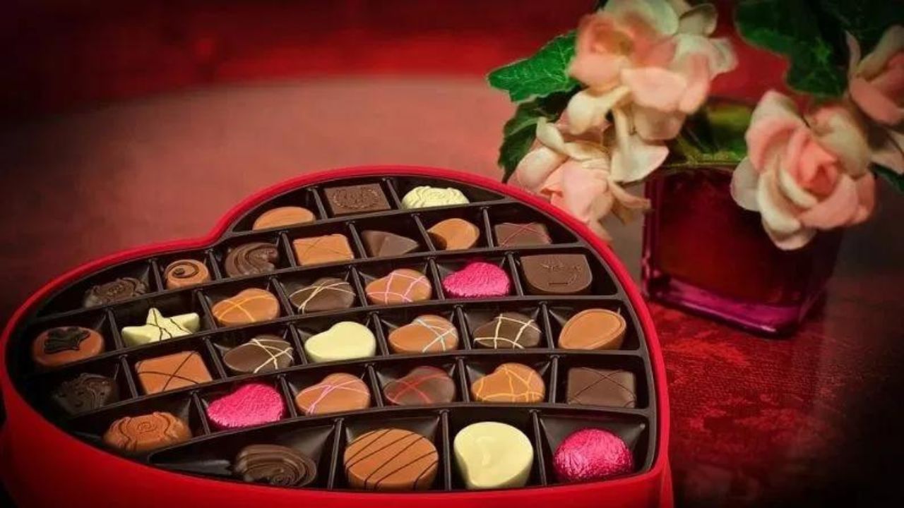 International Chocolate Day 2024: আজি আন্তঃৰাষ্ট্ৰীয় চকলেট দিৱস, জানি লওঁক চকলেটৰ উপকাৰিতা…