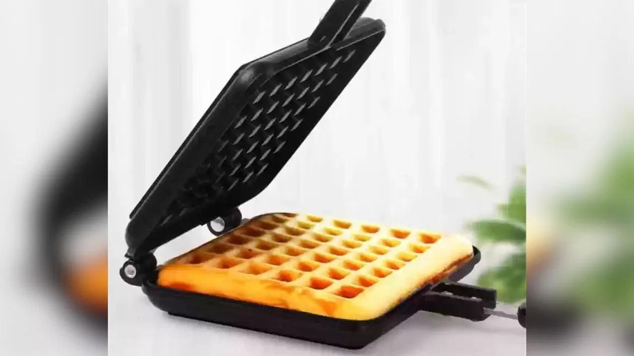 KGBTREADS Gas Sandwich Toaster: এই চেণ্ডুইচ টোষ্টাৰটো শেহতীয়া প্ৰযুক্তিৰে নিৰ্মিত। এই টোষ্টাৰটো ক্ৰয়ৰ ক্ষেত্ৰত ফ্লিপকাৰ্টে ৫৬ শতাংশ ৰেহাই দিছে। ৰেহাইৰ পিছত এই চেণ্ডুইচ মেকাৰ মেচিনটো ৪৯৯ টকাত ক্ৰয় কৰিব পাৰিব।(Flipkart)