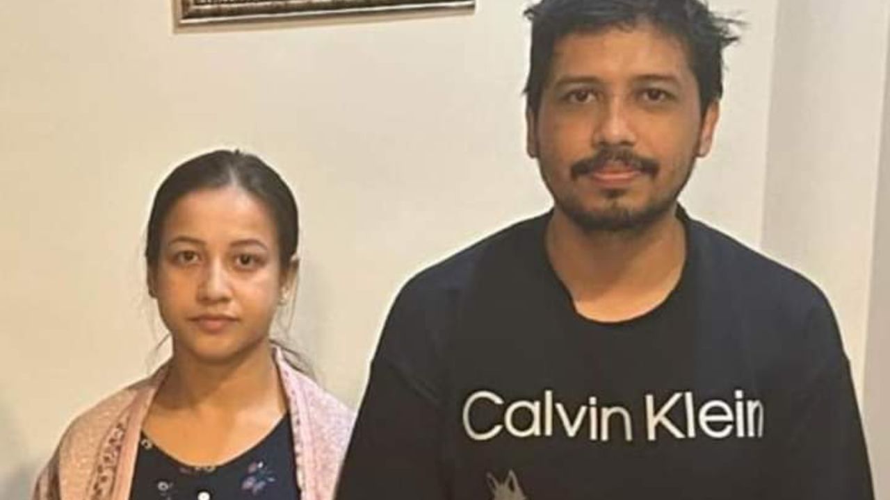 আনৰ টকাৰে ব্ৰেণ্ডেড কাপোৰ, লাক্সাৰী জীৱনৰ লগতে চুমিয়ে ব্যৱহাৰ কৰা প্ৰতিটো বস্তুতে আছিল কেৱল বিলাসিতা আৰু বিলাসিতা। ইফালে আজি চুমিৰ বৌৱেক জিংকি মিলিক স্বৰ্তসাপেক্ষ অন্তৱৰ্তীকালীন জামিন প্ৰদান।