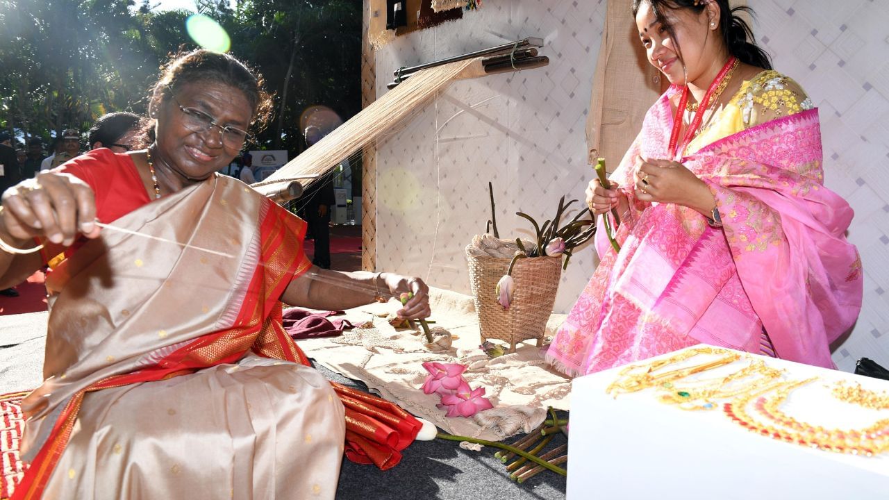 লগতে ৰাষ্ট্ৰপতি গৰাকীয়ে কয় যে,ভাৰতীয় কলা মহোৎসৱৰ লক্ষ্য হৈছে নাগৰিকসকলক অঞ্চলটোৰ পৰম্পৰা আৰু জনগোষ্ঠীৰ সৈতে অধিক পৰিচিত কৰা । লগতে আগন্তুক আঠ দিনত বহু লোকে এই ‘মহোৎসৱ’ দৰ্শন কৰি উত্তৰ-পূবৰ সংস্কৃতিৰ সৈতে সংযোগ স্থাপন কৰিব পাৰিব বুলি আশা প্ৰকাশ কৰে ৰাষ্ট্ৰপতি গৰাকীয়ে ।