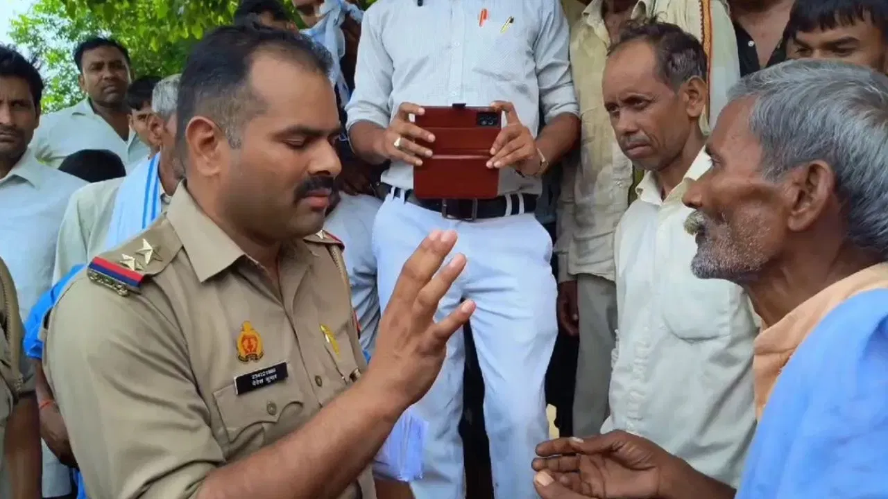 অংক শিক্ষকৰ জঘন্য কাণ্ডঃ ৬ ছাত্ৰ-ছাত্ৰীৰ লগত কু- কৰ্ম… অংক শিক্ষকৰ জঘন্য কাণ্ডঃ ৬ ছাত্ৰ-ছাত্ৰীৰ লগত কু- কৰ্ম…