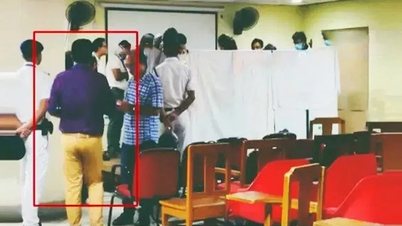 কলকাতা কাণ্ডঃ পোহৰলৈ আহিছে এখন ফটো, কি লুকুৱাব বিচাৰিছে আৰক্ষীয়ে?
