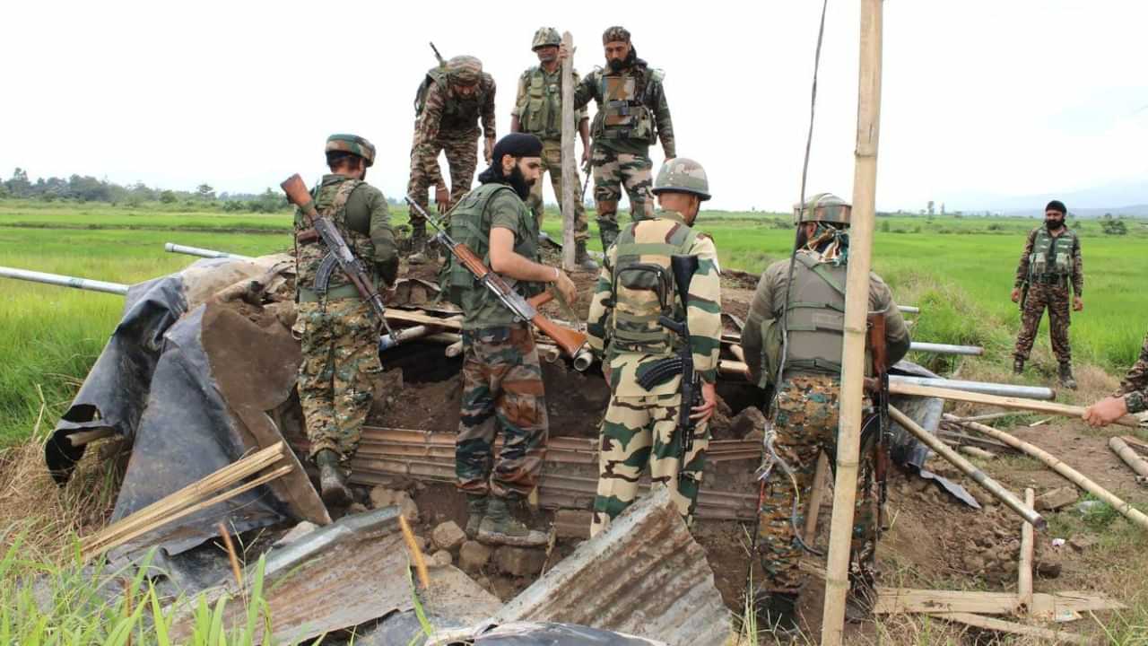 প্ৰতিবাদৰ মাজতে মণিপুৰলৈ নতুনকৈ ২০০০ CRPF জোৱান প্ৰেৰণ কেন্দ্ৰৰ