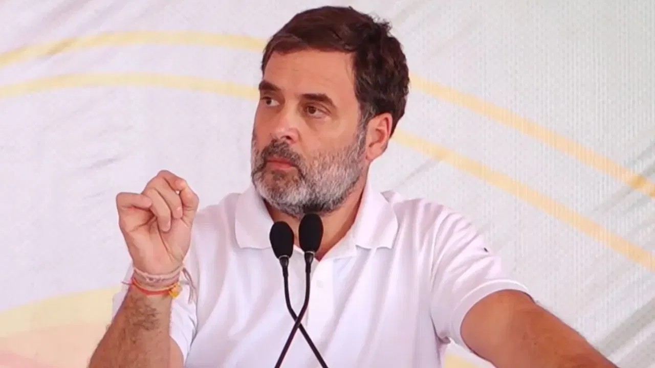 ৰাহুল গান্ধী বিদেশী নে ভাৰতীয়: কেন্দ্ৰীয় চৰকাৰৰ পৰা উত্তৰ বিচাৰিলে উচ্চ ন্যায়ালয়ে ৰাহুল গান্ধী বিদেশী নে ভাৰতীয়: কেন্দ্ৰীয় চৰকাৰৰ পৰা উত্তৰ বিচাৰিলে উচ্চ ন্যায়ালয়ে