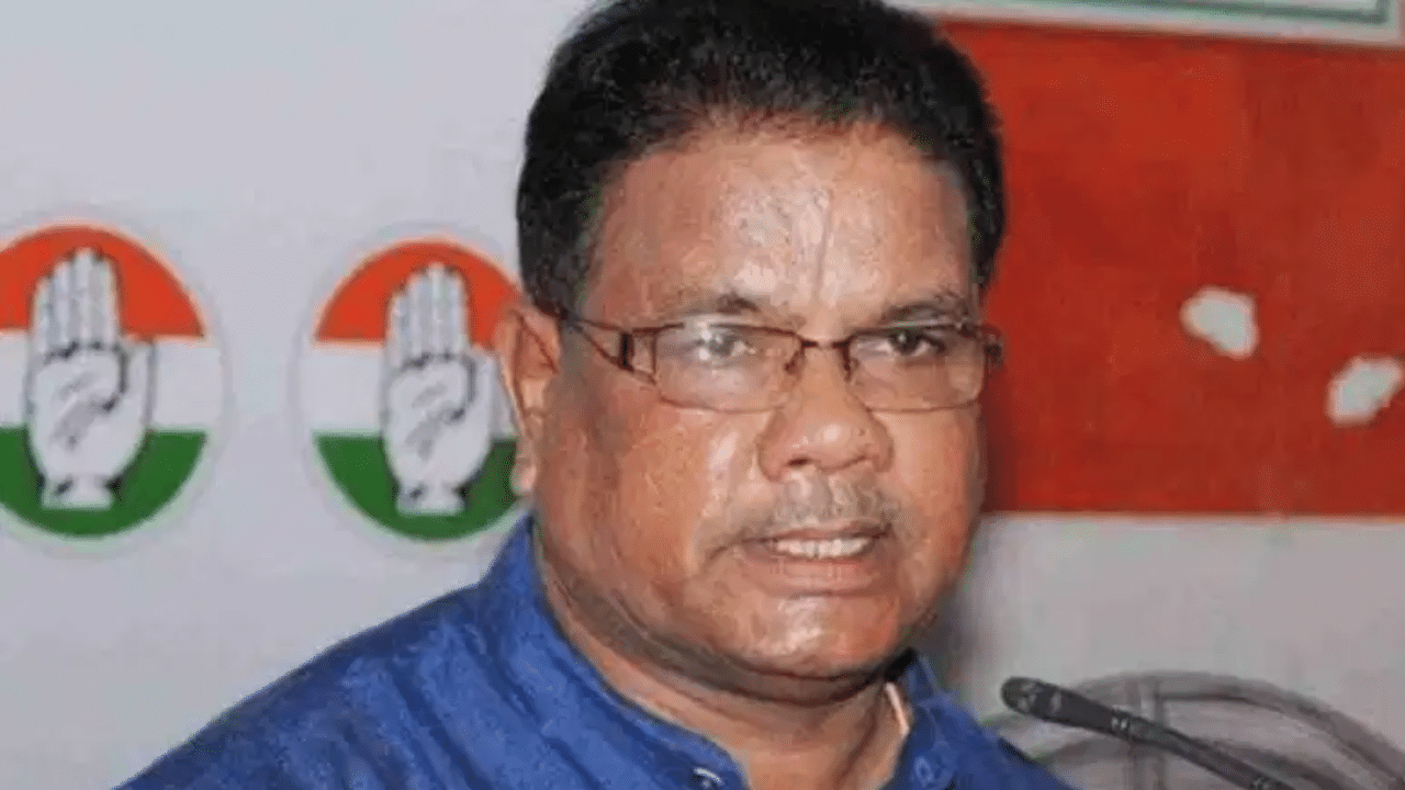 “গৌৰৱৰ পত্নীয়ে পাকিস্তান চৰকাৰৰ পৰা দৰমহা লৈছিল”- চি এম ভিজিলেন্সত হাজিৰ ৰিপুণ বৰা… “গৌৰৱৰ পত্নীয়ে পাকিস্তান চৰকাৰৰ পৰা দৰমহা লৈছিল”- চি এম ভিজিলেন্সত হাজিৰ ৰিপুণ বৰা…
