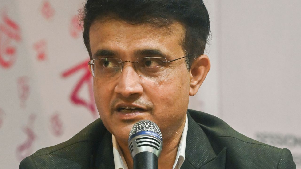 তেওঁ পুমা, জে এছ ডব্লিউ, মাই১১ চাৰ্কল, টাটা টেটলি, আদানী গ্ৰুপ ফৰ্চুন অইল আদি বহু ব্ৰেণ্ডৰ সৈতে জড়িত।