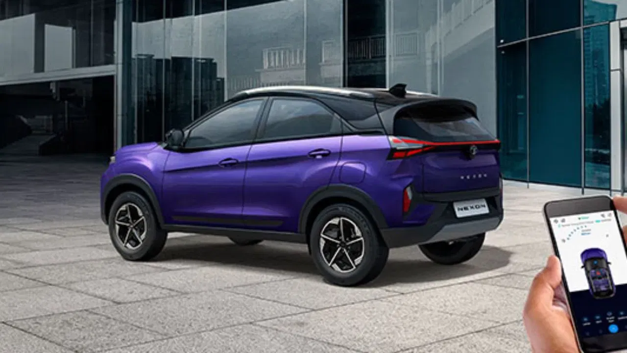 Tata Nexon  ক্ৰয় কৰি ১.১৫ লাখ টকা পৰ্যন্ত ৰাহি কৰিব পাৰিব। এই SUV ৰ মূল্য ৮ লাখৰ পৰা ১৫.৮ লাখ টকা।