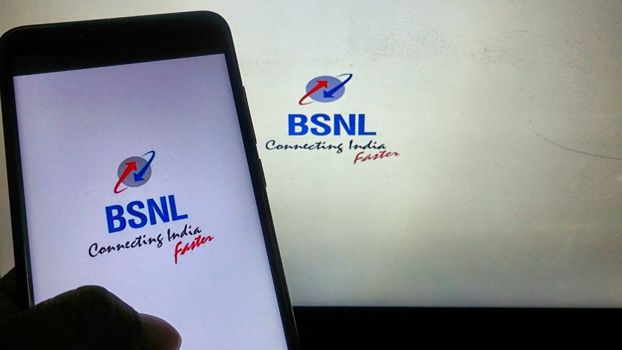 BSNL Gains Subscribers :ৰিচাৰ্জ ব্যয়বহুলৰ প্ৰত্যক্ষ প্ৰভাৱ , যোৱা দুটা মাহত BSNL য়ে লাভ কৰিছে ৫৪ লাখ গ্ৰাহক…!