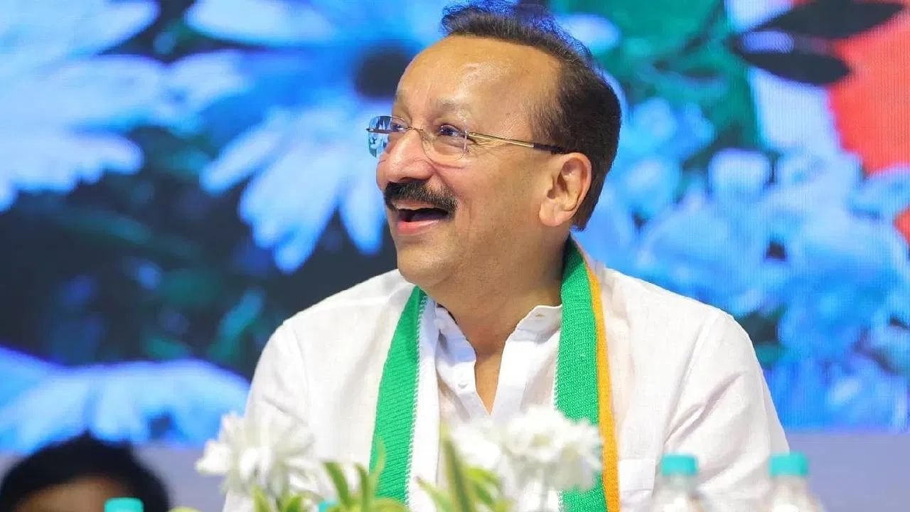 মুম্বাইত NCP ৰ নেতা বাবা ছিদ্দিকীক গুলীয়াই হত্যা অচিনাক্ত দুৰ্বৃত্তৰ… মুম্বাইত NCP ৰ নেতা বাবা ছিদ্দিকীক গুলীয়াই হত্যা অচিনাক্ত দুৰ্বৃত্তৰ…