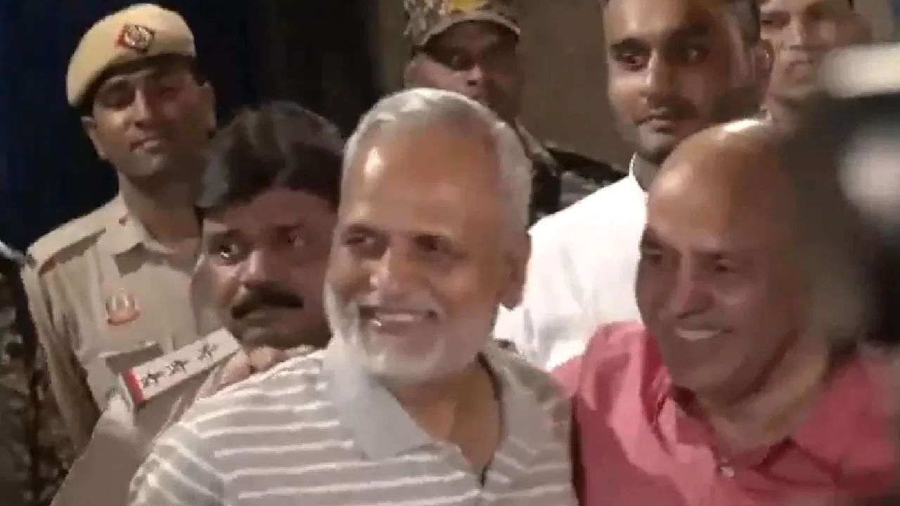 মুখ্যমন্ত্ৰী আতিশী যাব জেললৈ! কাৰামুক্ত হৈয়ে কিয় এইদৰে ক’লে আপ নেতা সত্যেন্দ্ৰ জৈনে মুখ্যমন্ত্ৰী আতিশী যাব জেললৈ! কাৰামুক্ত হৈয়ে কিয় এইদৰে ক’লে আপ নেতা সত্যেন্দ্ৰ জৈনে