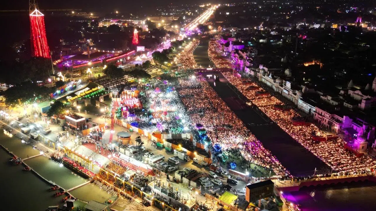 Ayodhya Deepotsav 2024: ২৫ লাখ চাকিৰ পোহৰেৰে উজলিল অযোধ্যা, গঢ়িলে দুটাকৈ নতুন বিশ্ব অভিলেখ! Ayodhya Deepotsav 2024: ২৫ লাখ চাকিৰ পোহৰেৰে উজলিল অযোধ্যা, গঢ়িলে দুটাকৈ নতুন বিশ্ব অভিলেখ!