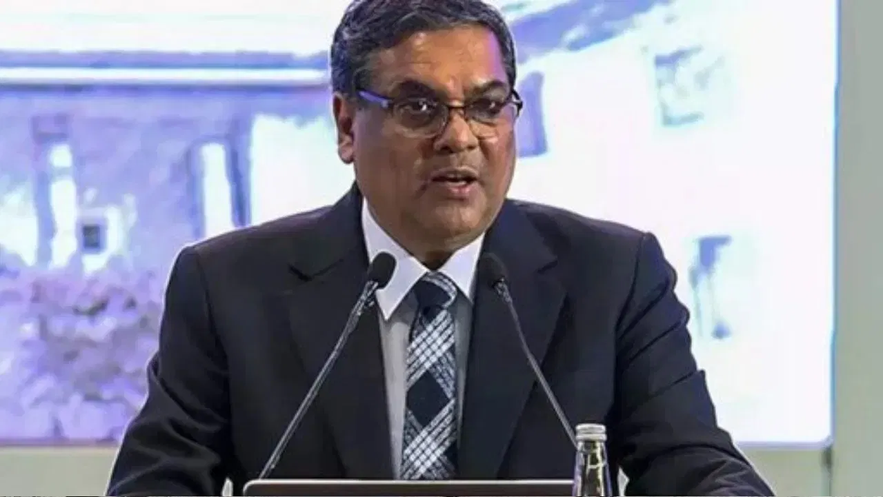 Sanjeev Khanna: ন্যায়াধীশ সঞ্জীৱ খান্না হ’ব দেশৰ পৰৱৰ্তী CJI, ১১ নৱেম্বৰত ল’ব দায়িত্ব Sanjeev Khanna: ন্যায়াধীশ সঞ্জীৱ খান্না হ’ব দেশৰ পৰৱৰ্তী CJI, ১১ নৱেম্বৰত ল’ব দায়িত্ব
