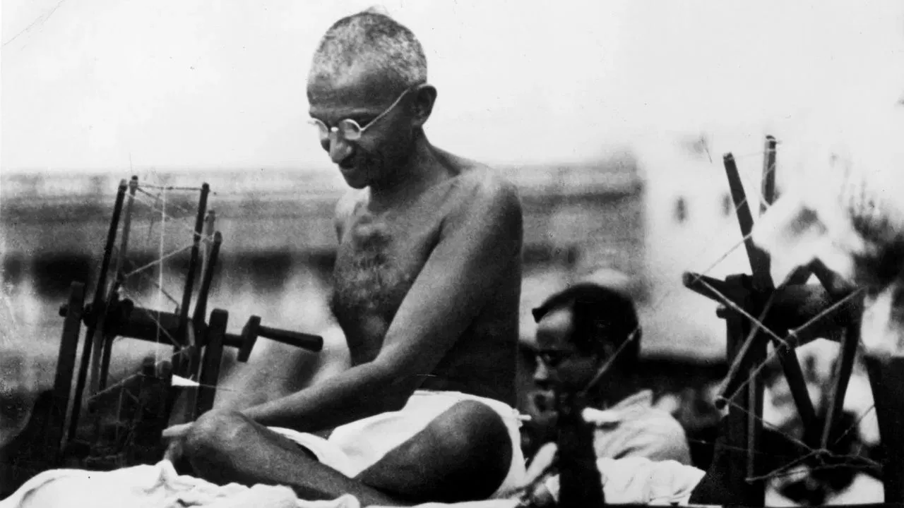 মহাত্মা গান্ধীয়ে কিয় গৰু আৰু ম’হৰ গাখীৰ খোৱা নাছিল? মহাত্মা গান্ধীয়ে কিয় গৰু আৰু ম’হৰ গাখীৰ খোৱা নাছিল?