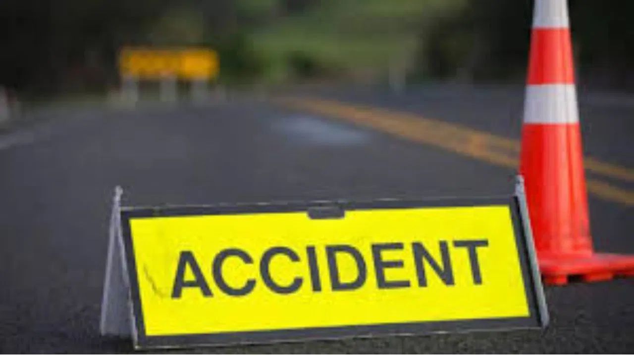 দেৱালীৰ আনন্দ উপভোগ নহ’ল, ঘৰলৈ ৰাওনা হোৱাৰ সময়তে দুৰ্ঘটনাত প্ৰাণ হেৰুৱালে ৬জনে দেৱালীৰ আনন্দ উপভোগ নহ’ল, ঘৰলৈ ৰাওনা হোৱাৰ সময়তে দুৰ্ঘটনাত প্ৰাণ হেৰুৱালে ৬জনে
