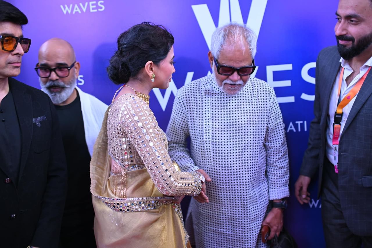 এই বিশেষ অনুষ্ঠানত বলীউড আৰু আন্তঃৰাষ্ট্ৰীয় পৰ্যায়ত কলা জগতৰ সৈতে জড়িত লোকসকলে অংশগ্ৰহণ কৰা দেখিবলৈ পোৱা যায়। বুধবাৰৰ দিনটোত এই অনুষ্ঠানত উপস্থিত থাকে অসমৰ মোহময়ী অভিনেত্ৰী আইমী বৰুৱা।