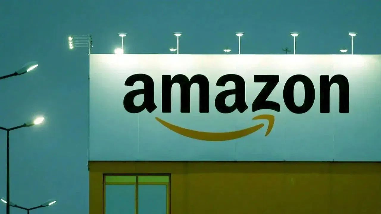 Amazon Black Friday Saleত আইফোনত বৃ্হৎ ৰেহাই লাভ কৰিব গ্ৰাহকসকলে। লগতে এই বিক্ৰীৰ সময়ত আন কোম্পানীসমূহৰ স্মাৰ্টফোনতো লাভ কৰিব ৰেহাই। মোবাইলসমূহৰ দৰত ৰেহাই লাভ কৰাৰ লগতে এক্সচেঞ্জ অফাৰ আৰু ইএমআইৰ বিকল্পও লাভ কৰিব গ্ৰাহকসকলে।