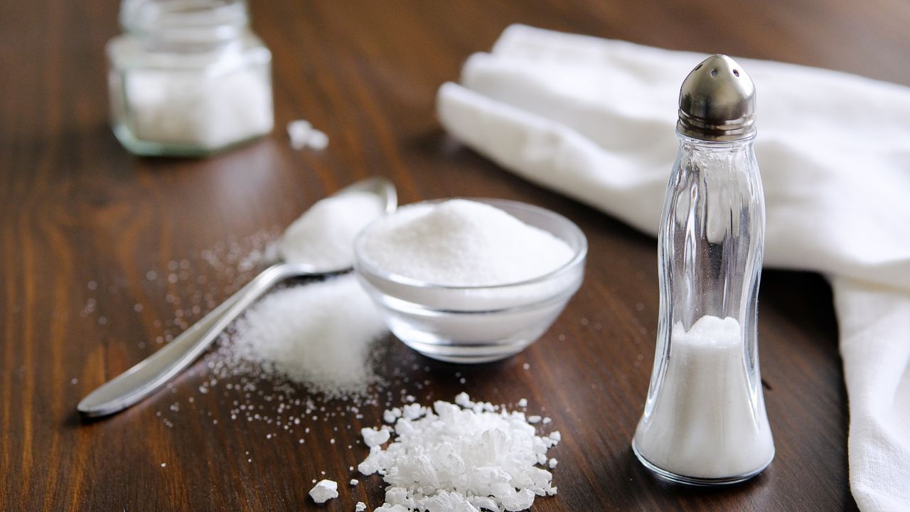 Sodium deficiency : উচ্চ ৰক্তচাপৰ ভয়ত নিমখ খোৱা কমাই দিছে নেকি ! ছডিয়ামৰ অভাৱৰ হ’লে শৰীৰত কি কি লক্ষণে দেখা দিয়ে ? জানক Sodium deficiency : উচ্চ ৰক্তচাপৰ ভয়ত নিমখ খোৱা কমাই দিছে নেকি ! ছডিয়ামৰ অভাৱৰ হ’লে শৰীৰত কি কি লক্ষণে দেখা দিয়ে ? জানক