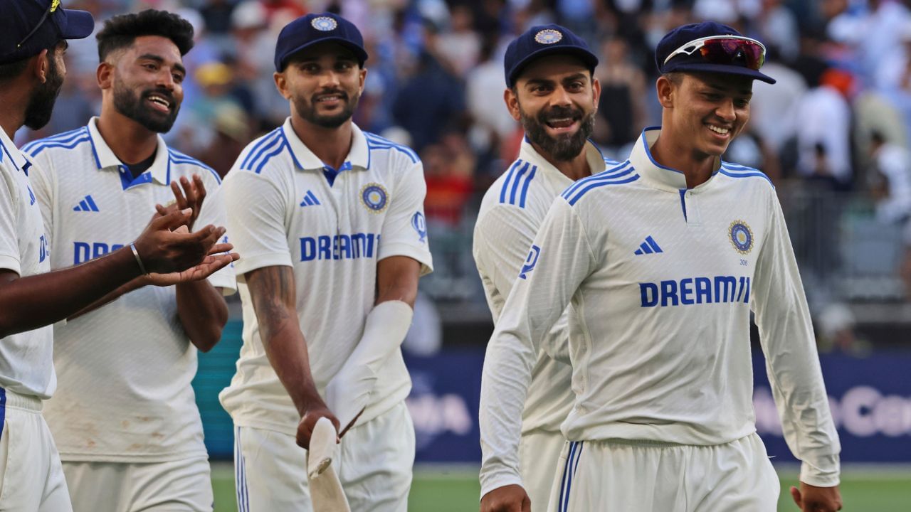 আইচিচিৰ টেষ্ট ৰেংকিঙত ২ নম্বৰ স্থান দখল কৰিছে যশস্বী জয়ছোৱালে। শেহতীয়াকৈ আই চি চি টেষ্ট ৰেংকিঙত কেন উইলিয়ামছন আৰু হেৰী ব্ৰুক দুয়োজনকে অতিক্ৰম কৰি ৰেংকিঙত ২ নম্বৰ স্থান দখল কৰিছে যশস্বী জয়ছোৱালে।