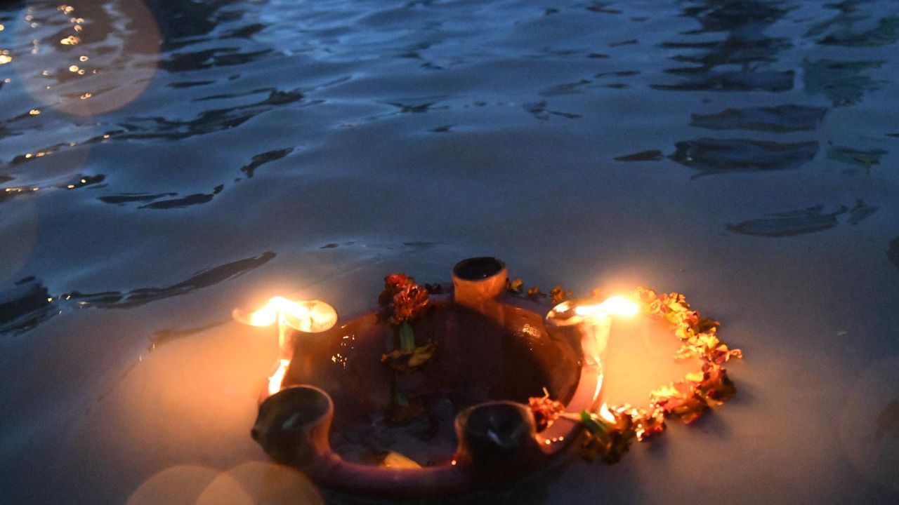 Chhath Puja 2024 : ষট পূজা সমিতিসমূহে প্ৰশাসনৰ কি কি নিৰ্দেশনা মানি চলিব লাগিব ? Chhath Puja 2024 : ষট পূজা সমিতিসমূহে প্ৰশাসনৰ কি কি নিৰ্দেশনা মানি চলিব লাগিব ?