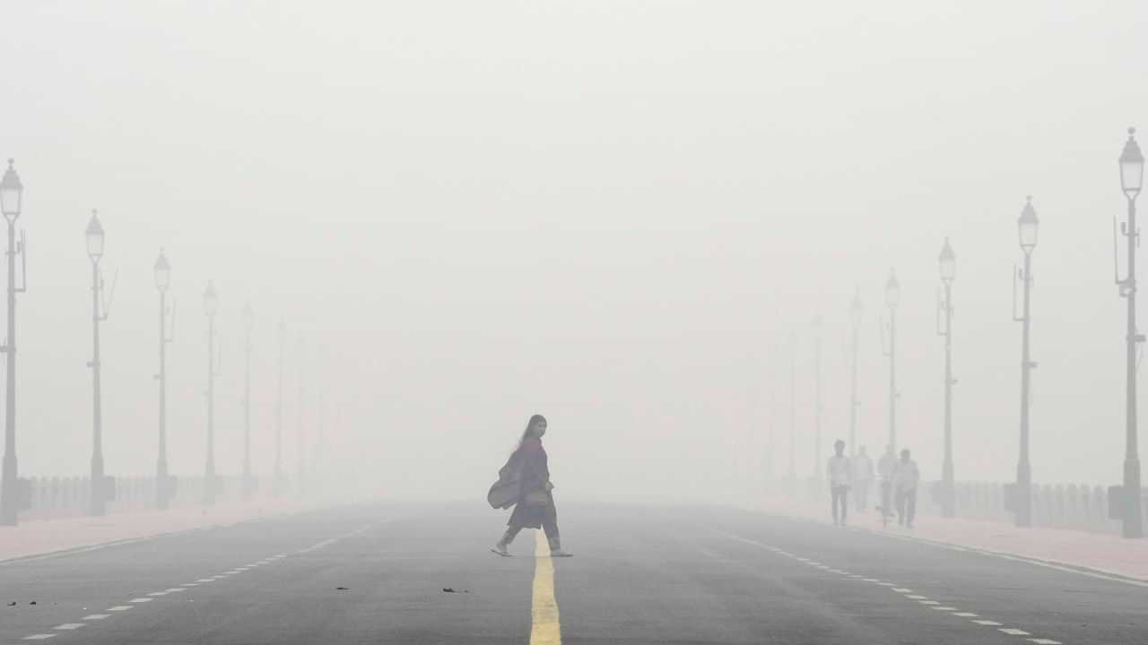 Delhi-NCR Air Pollution : বিষাক্ত হৈ পৰিছে দিল্লীৰ বায়ু, কাৰ্যকাৰী কৰা হৈছে GRAP-4, বন্ধ বিদ্যালয়...