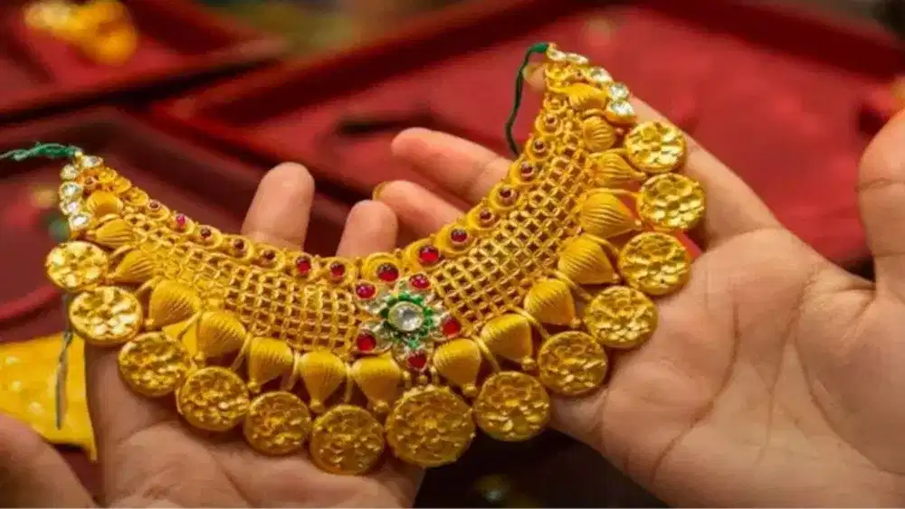 Gold Price Today:  আজিৰ দিনটোত দেশৰ বজাৰত সোণ-ৰূপৰ দাম কিমান? জানক গুৱাহাটীৰ দামৰ তাৰতম্য...