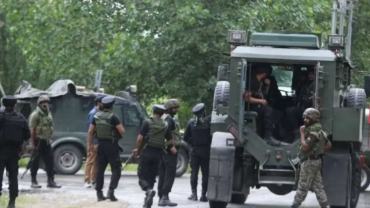 কাশ্মীৰত নিৰাপত্তা বাহিনীৰ আন এক সাফল্যঃ সংঘৰ্ষত নিহত দুই সন্ত্ৰাসবাদী