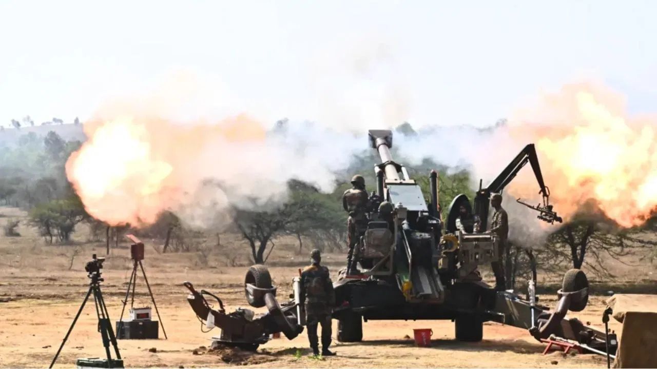 Exercise Agni Warrior 2024 : সাহস, ক্ষমতা বৃদ্ধিৰ বাবে ছিংগাপুৰৰ সৈতে ভাৰতৰ যৌথ সামৰিক অনুশীলন… Exercise Agni Warrior 2024 : সাহস, ক্ষমতা বৃদ্ধিৰ বাবে ছিংগাপুৰৰ সৈতে ভাৰতৰ যৌথ সামৰিক অনুশীলন…